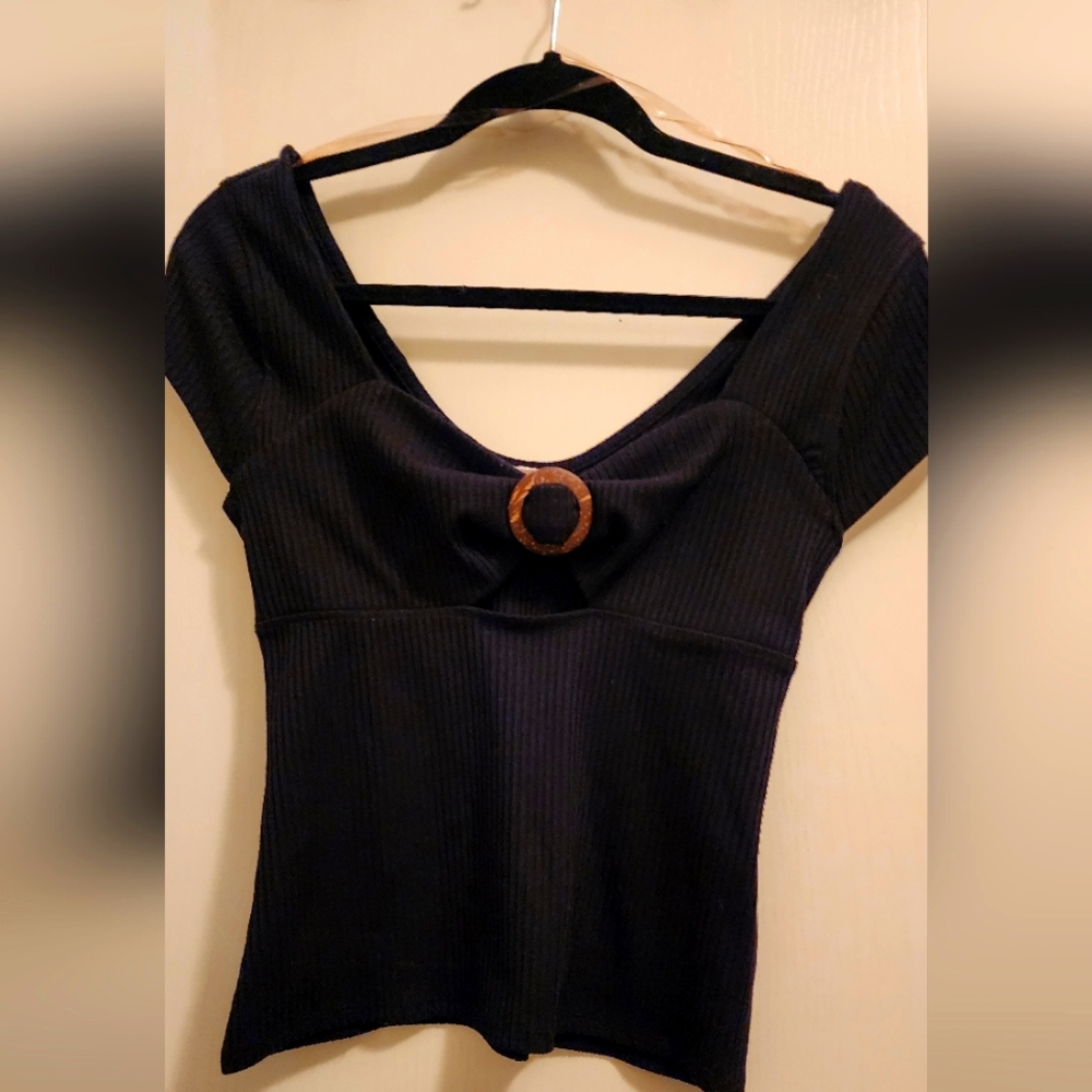 Coco n Jameson medium black top